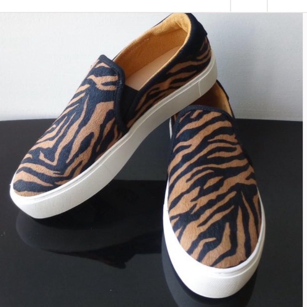 Ugg Womens Cahlvan Sneaker in tiger print shoes